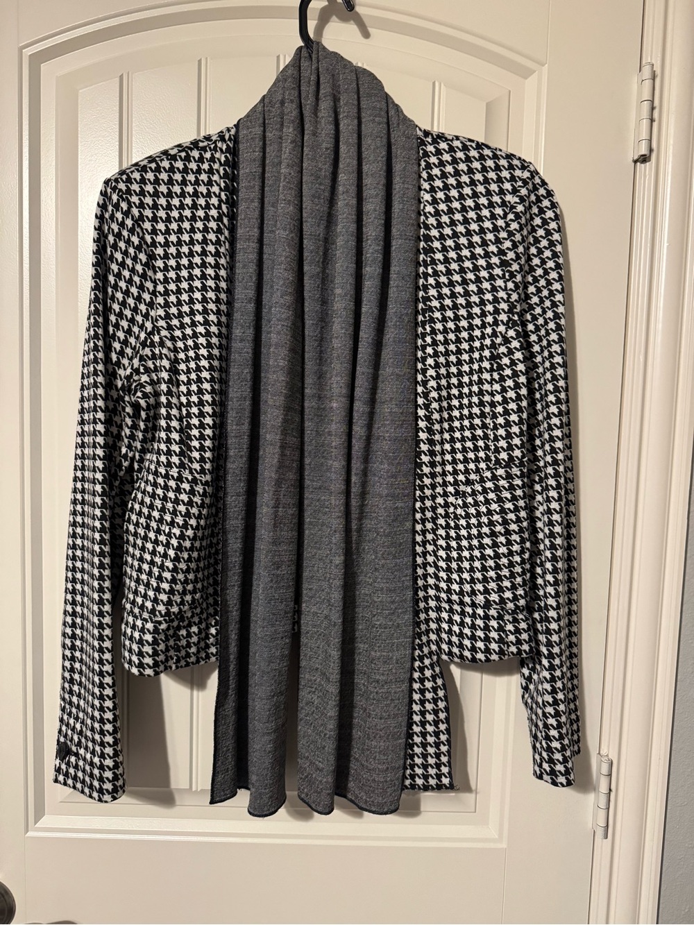 CAbi Black and White Houndstooth Blazer